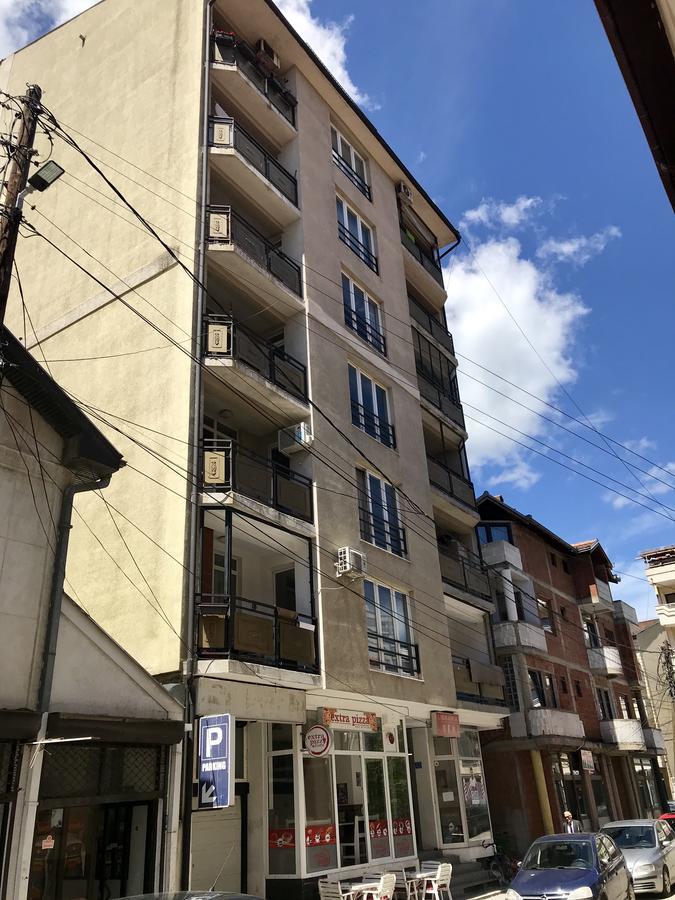 Redon'S City Center Apartment Pristina Eksteriør bilde